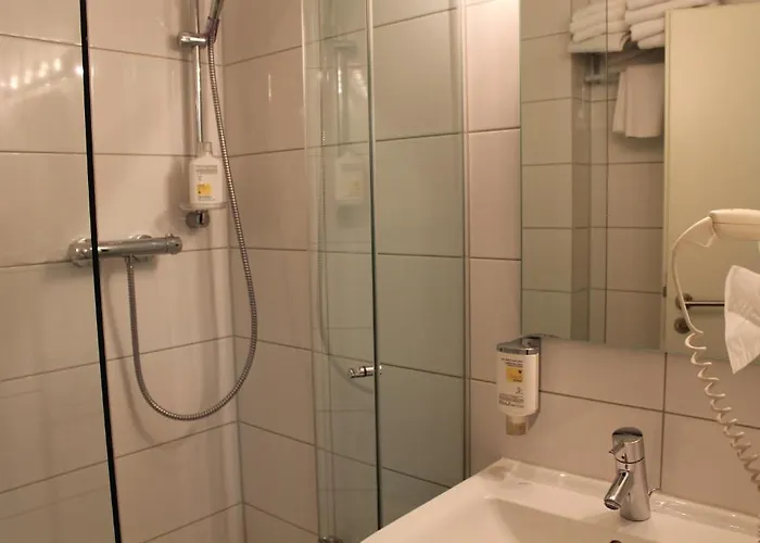 Am Viktualienmarkt מלון מינכן