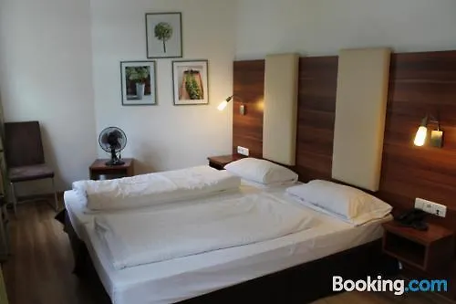 Am Viktualienmarkt מלון מינכן